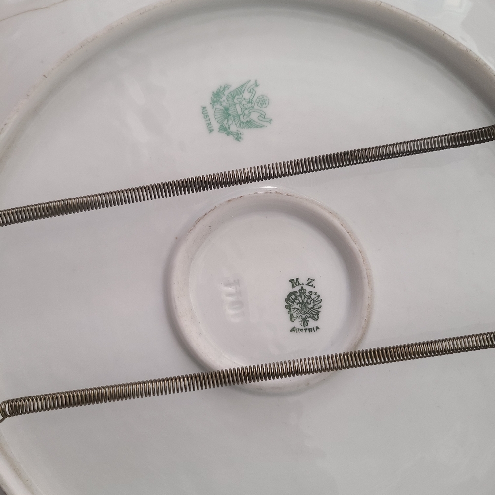 Floral Decorative Plate with Pink Roses - Picture 3 of 4